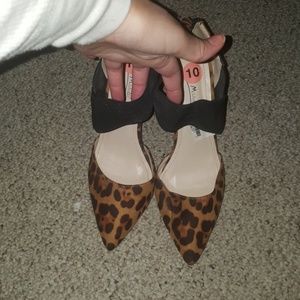 Anne Michelle leopard pumps